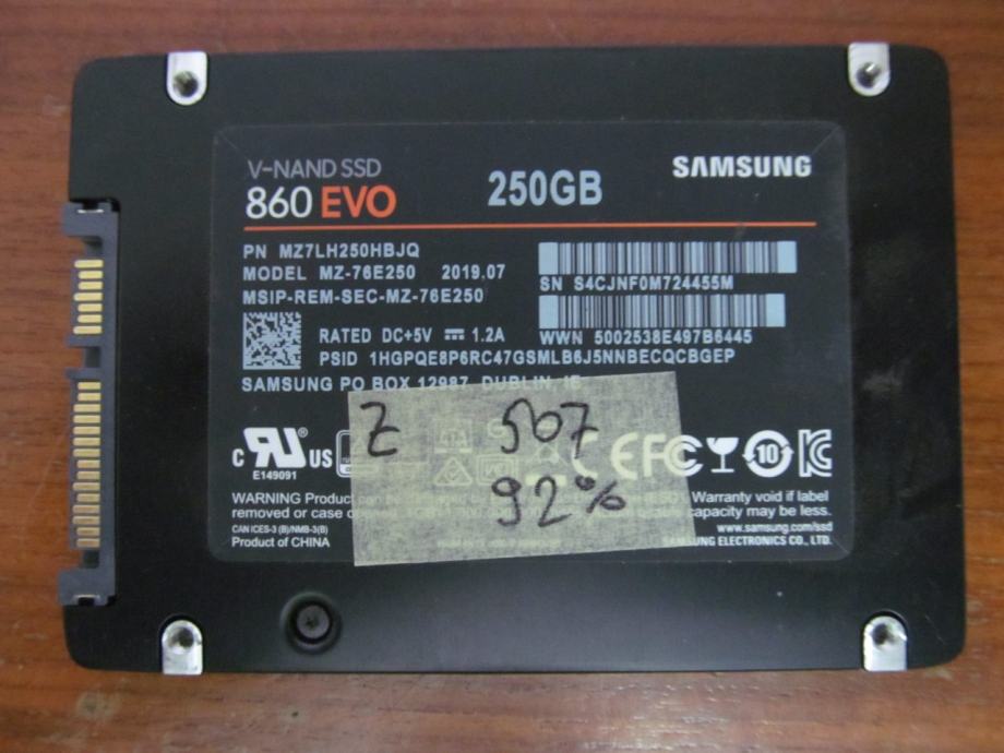 SAMSUNG SSD - 250 GB - 1/2 - 20.09.2024