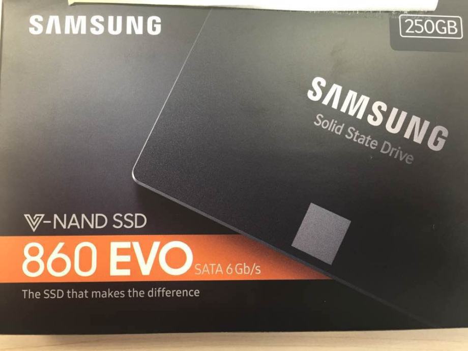 Samsung SSD 250GB Novi!