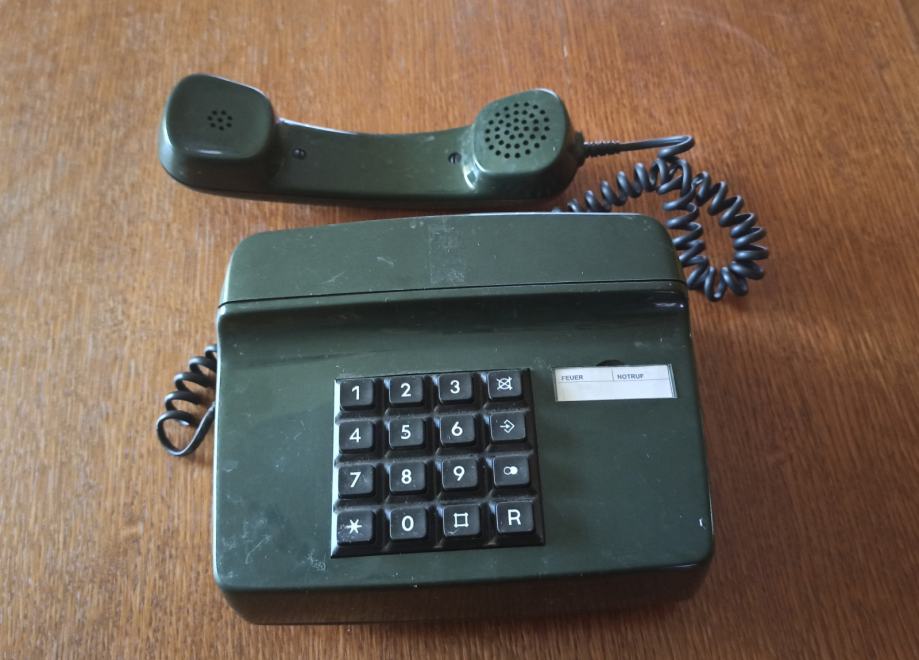 Telefon fiksni