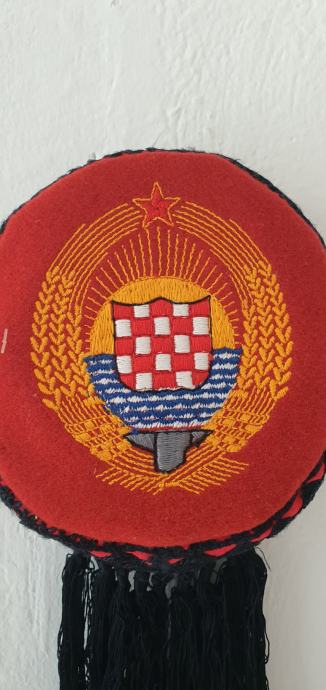 LIČKA KAPA iz 1980. Godine N.R. HRVATSKA