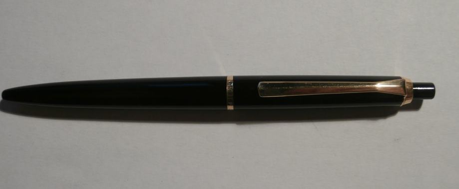 Pelikan olovka