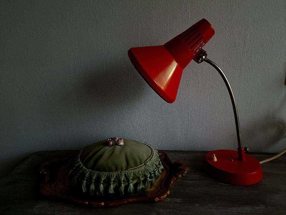 Retro Stolna Lampa