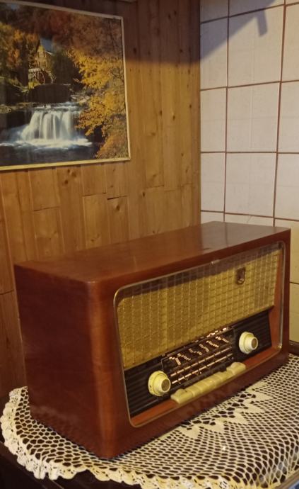 STARI RADIO RIZ JADRAN 59 UKW (ISPRAVAN)