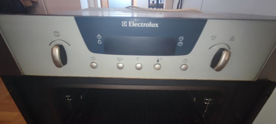 Electrolux EOB6690