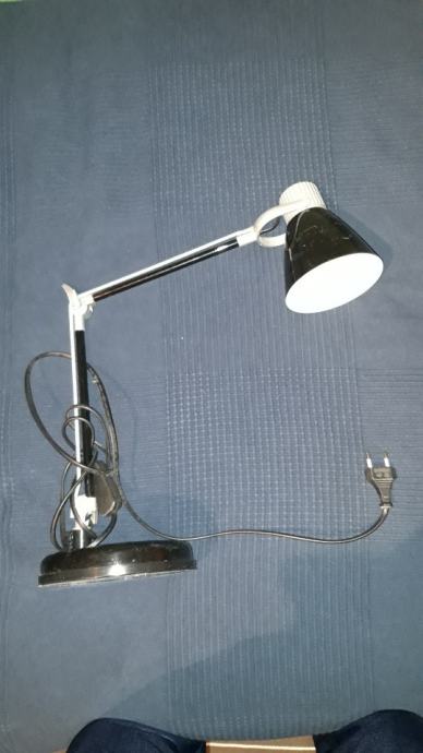 Stolna lampa