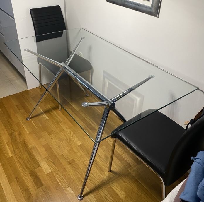 Prodajem blagovaonski stol CALLIGARIS