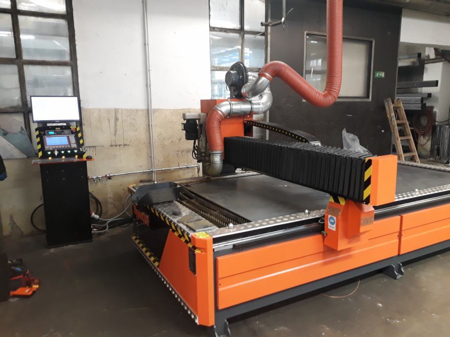 HyperCUT CNC plazma rezač 2000*6000mm 155A 2G do 35mm