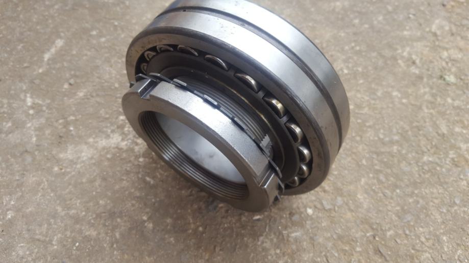 22218 подшипник skf