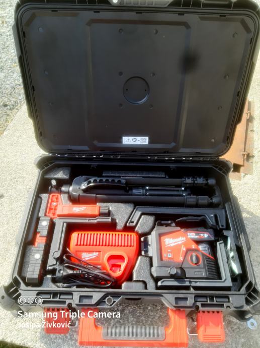 Milwaukee M12  nivelir profesionalni laser PACK