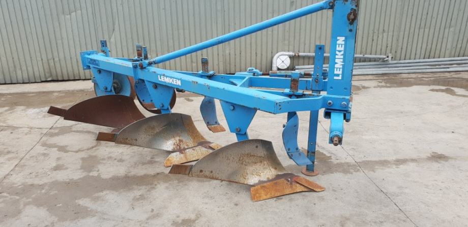 Lemken plug 3 brazde