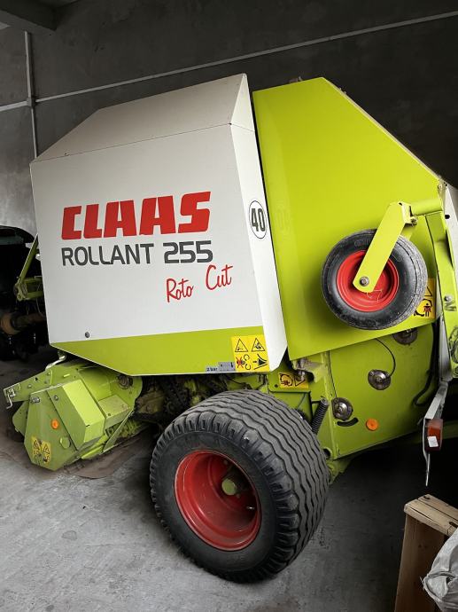 Claas rollant 255 rc