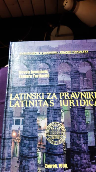 latinski za pravnike;