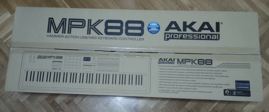 Akai MPK88 Klavijatura ( Midi Kontroler )