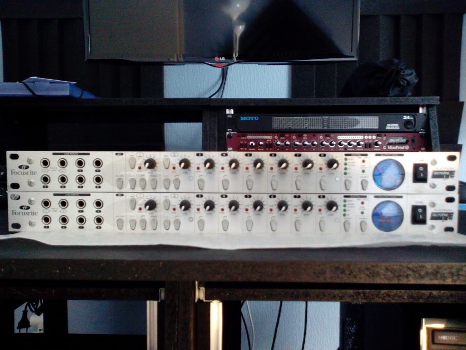 Focusrite Octopre LE Platinum (8 ch mikrofonskih pretpojačala), 2 kom