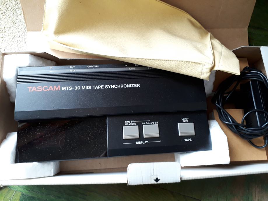 MTS-30 TASCAM TEAC MIDI TAPE SYNCHRONIZER