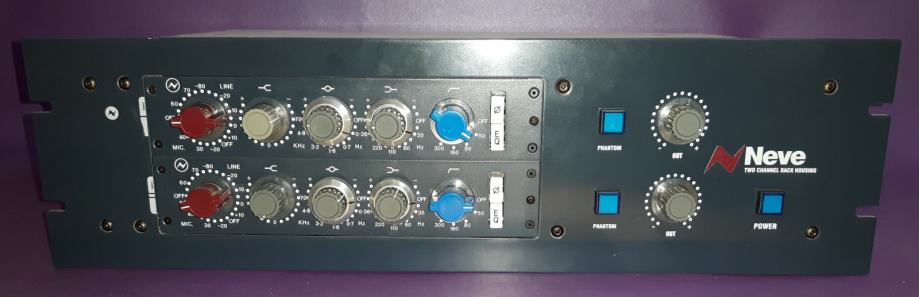 Neve 1073 x 2