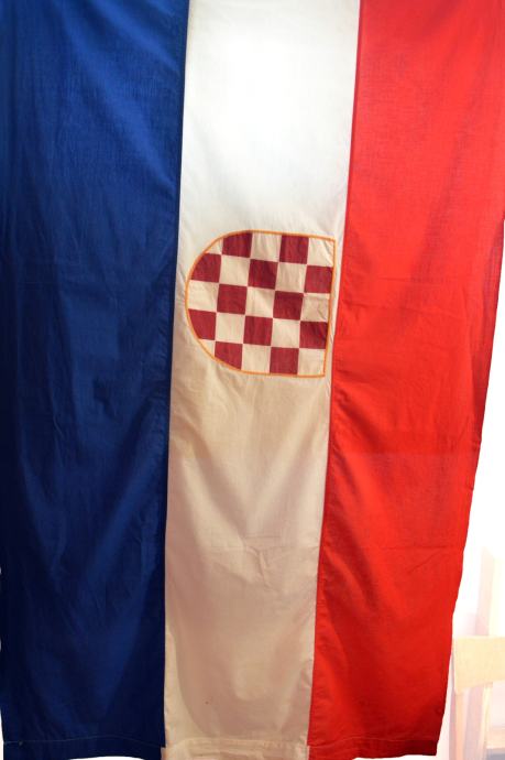 Prva Hrvatska zastava iz 1990. 200x100cm RIJETKO