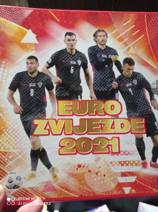 Album-Euro Zvijezde 2021-sa  32 sličica