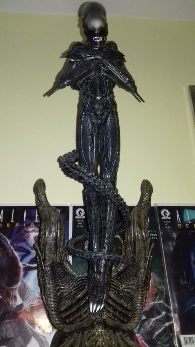 ALIEN Statua (Sideshow Collectibles)