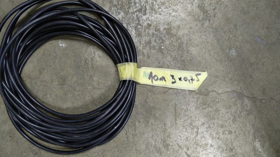 Kabel 3 x 0,75 mm2, 10m , prodajem za 10 E