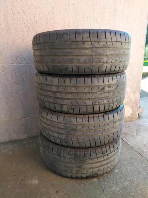 Kumho gume 225/40/19