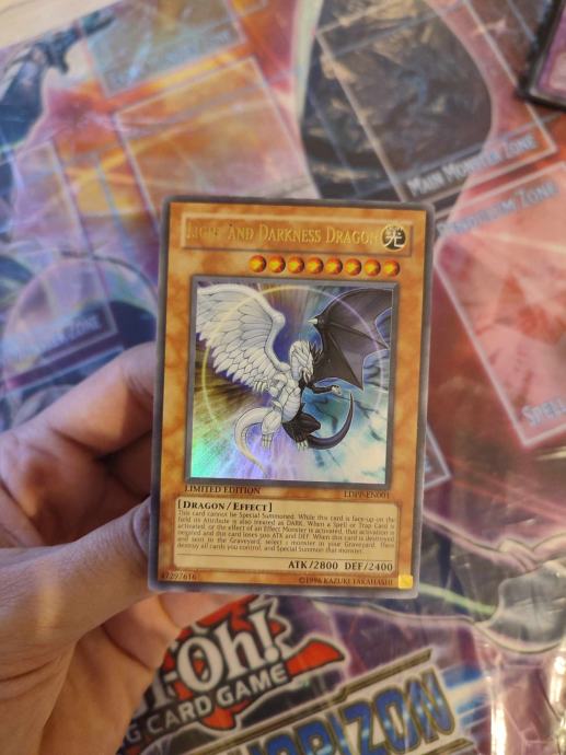 Light And Darkness Dragon Ultra Rare