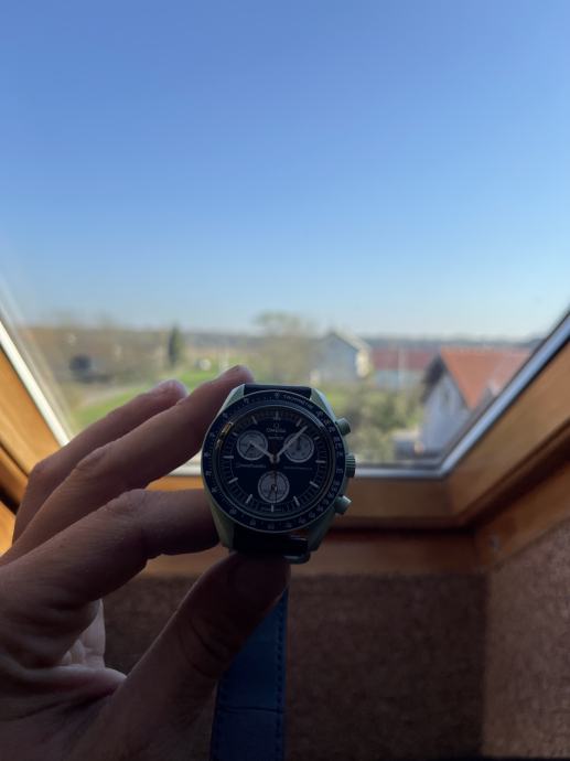 Omega x swatch MISSION ON EARTH