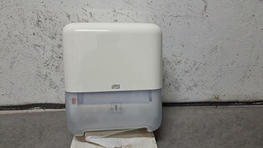 Tork dispenser, model Matic, držač toalet papira