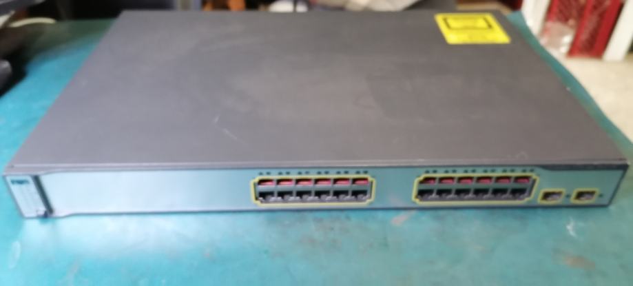 Router switch Cisco Catalyst 3750 Series PoE-24