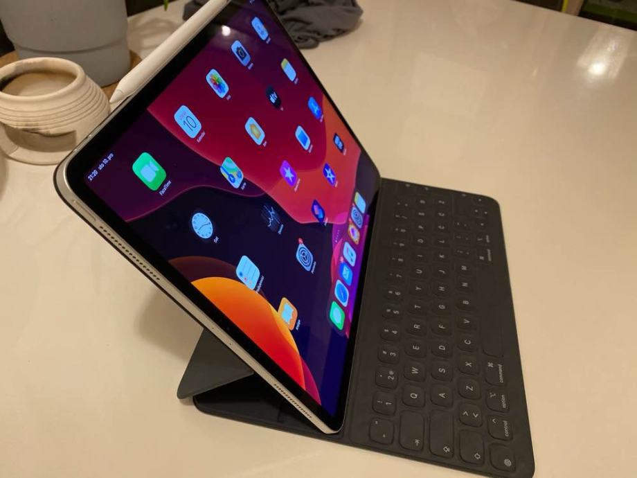 Что мощнее ipad pro 2020 или iphone 12 pro