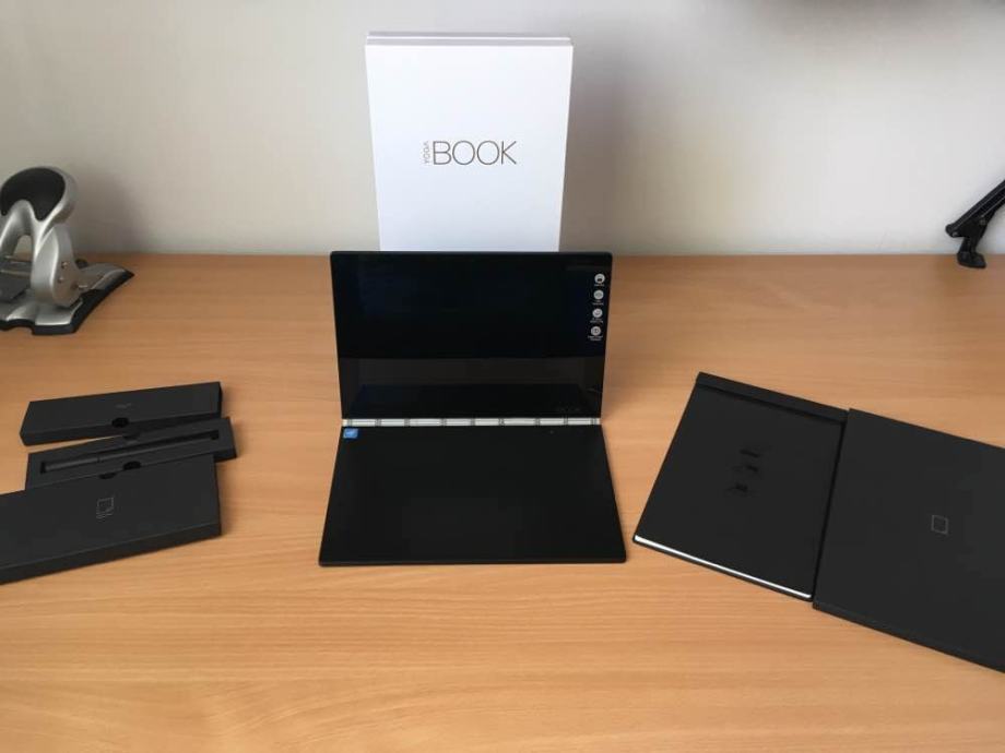 Lenovo Yoga Book LTEモデル 新装整備品 オマケ付きタブレット