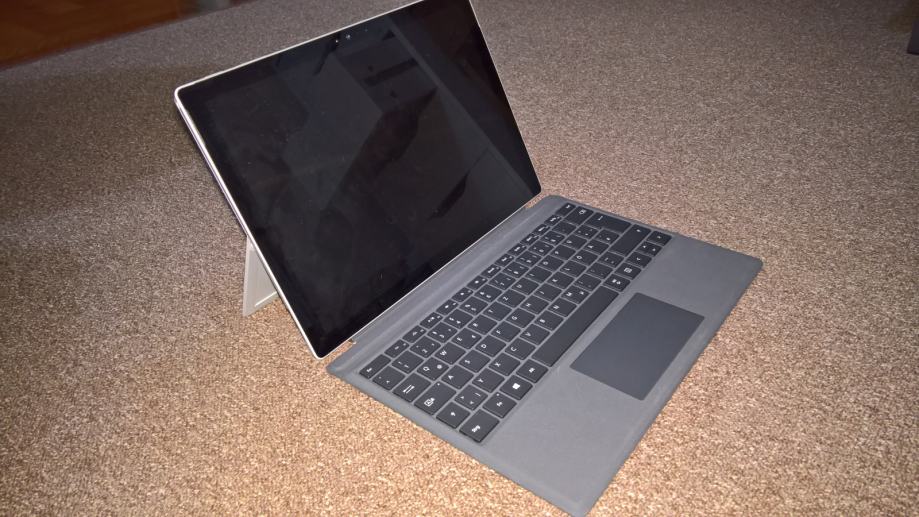 Microsoft Surface Pro 4, 8GB RAM, 256GB SSD