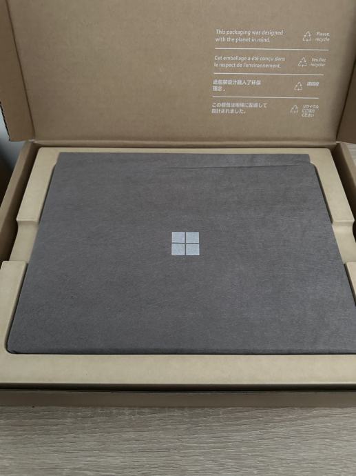 MICROSOFT SURFACE PRO 9 - 13" Intel i7 - 12th gen 16GB 256GB PLATINUM