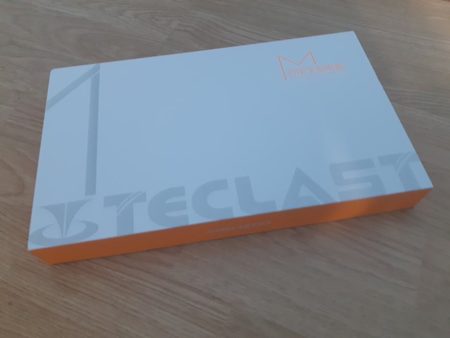 TECLAST M50 tablet + DODATNA oprema (10.1" ekran 90Hz) NOVO