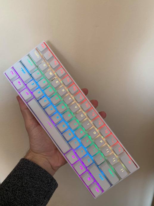 anne pro 2 tipkovnica