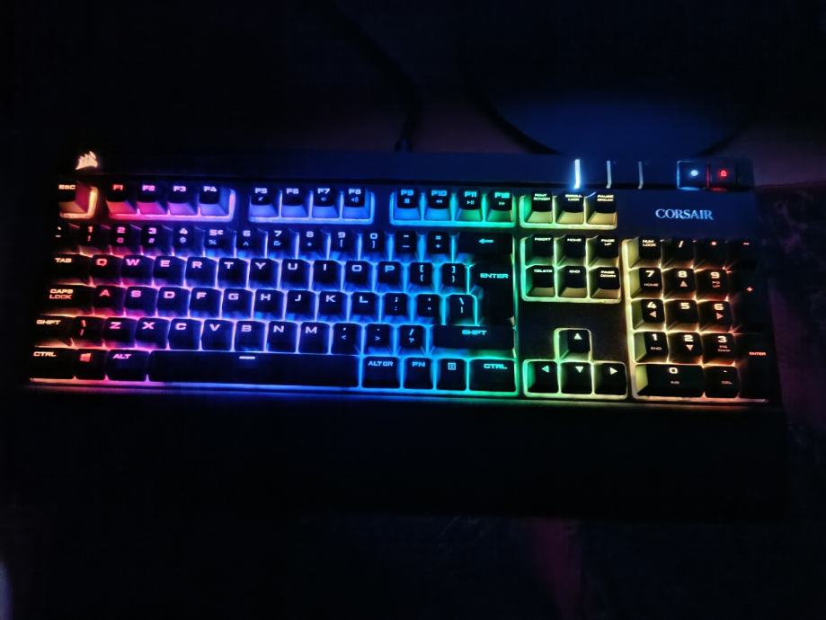 Corsair Strafe RGB MX Silent