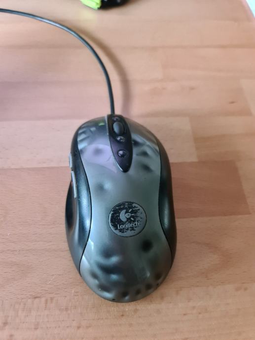 Logitech MX518