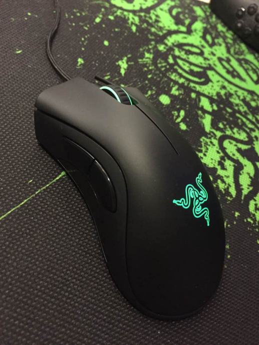 RAZER DEATHADDER MIŠ + COOLER MASTER TIPKOVNICA GRATIS