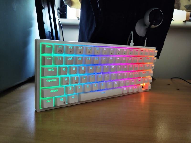 Royal Kludge RK84 RGB mehanička tipkovnica 75% layout, hot swappable