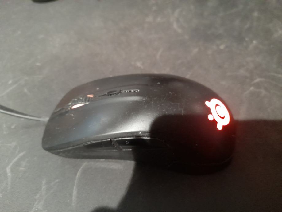 Steel series Rival 300 i QCK Heavy podloga