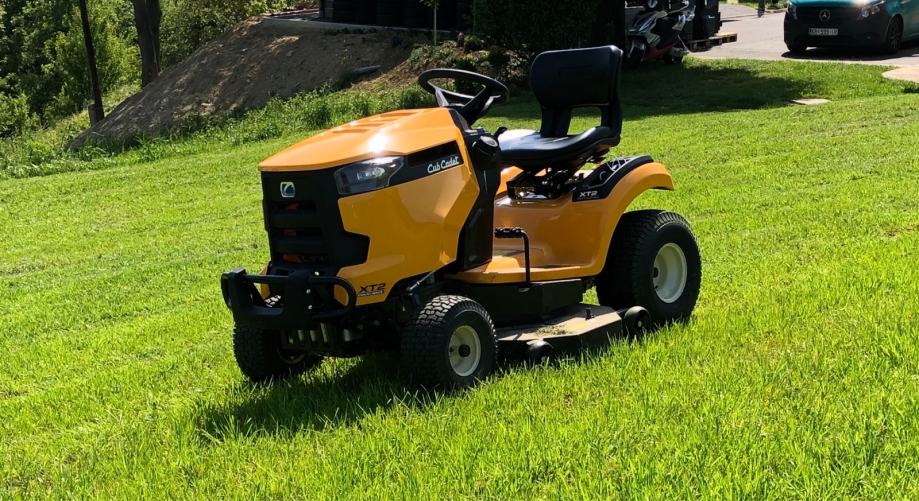 CUB CADET XT2 PS117i traktorska kosilica