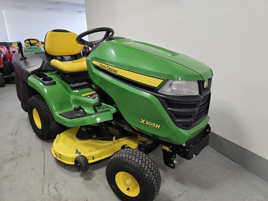 John Deere X305R: 18 KS, 2 cilindra, Kawasaki