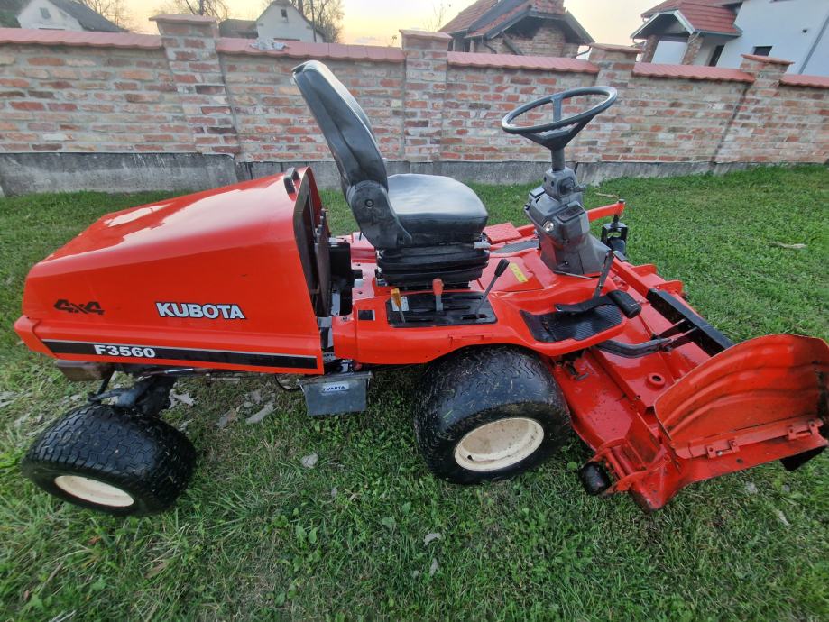 Traktor  kosilica Kubota F3560