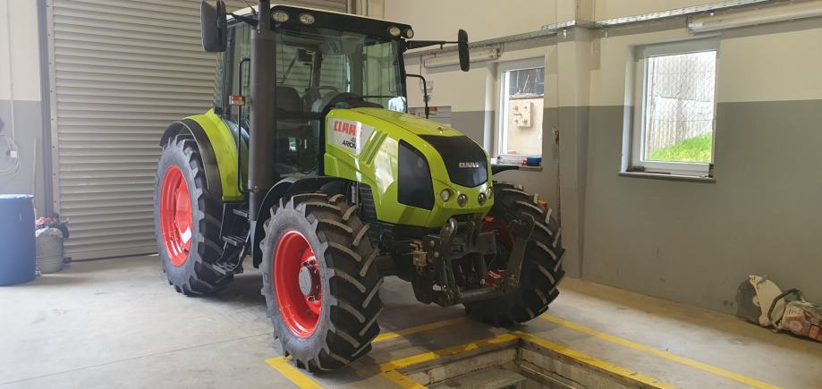 CLAAS ARION 410