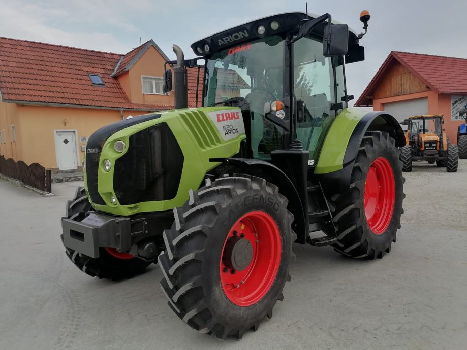 CLAAS ARION 520