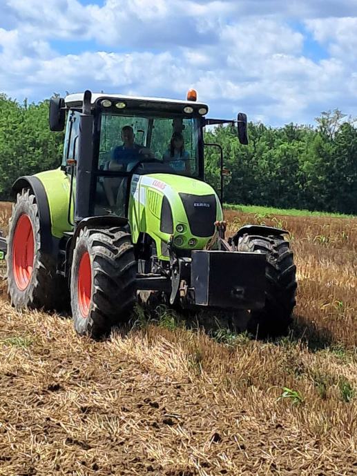 Claas Arion 630 C