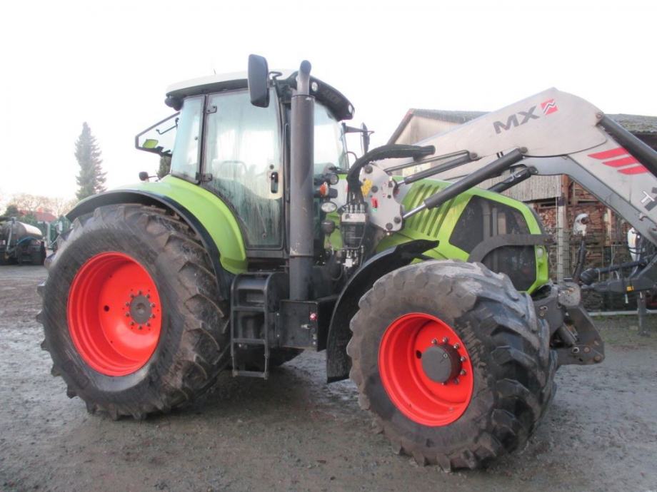 CLAAS Axion 850