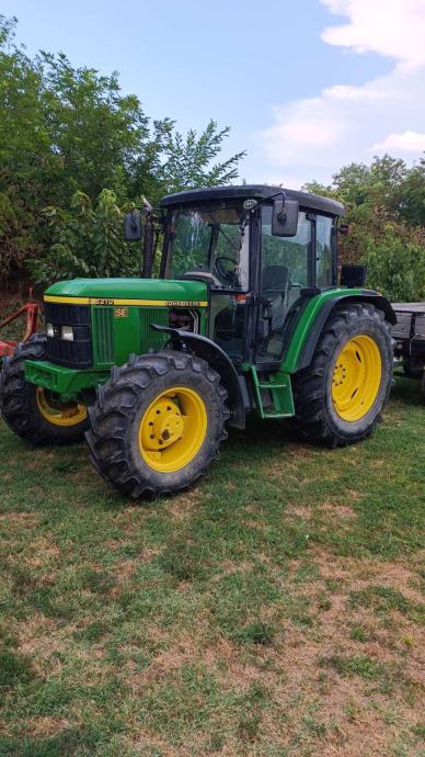 John Deer 6210 SE 2001.godina