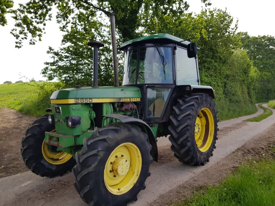 john deere 2850