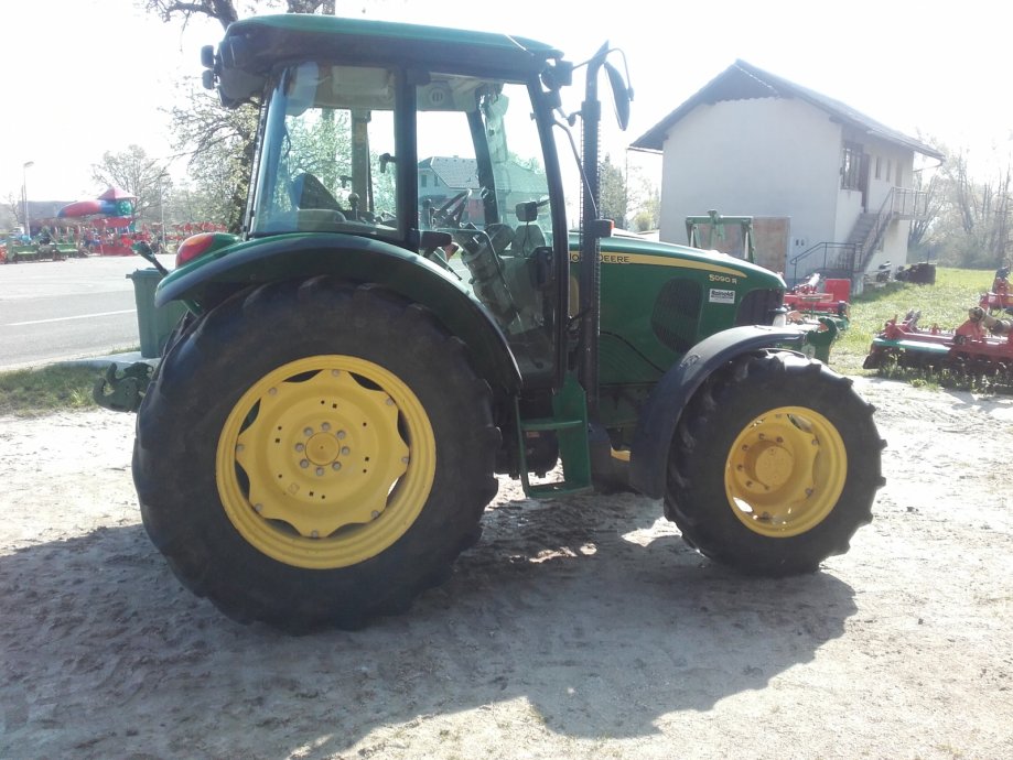 john deere 5090R